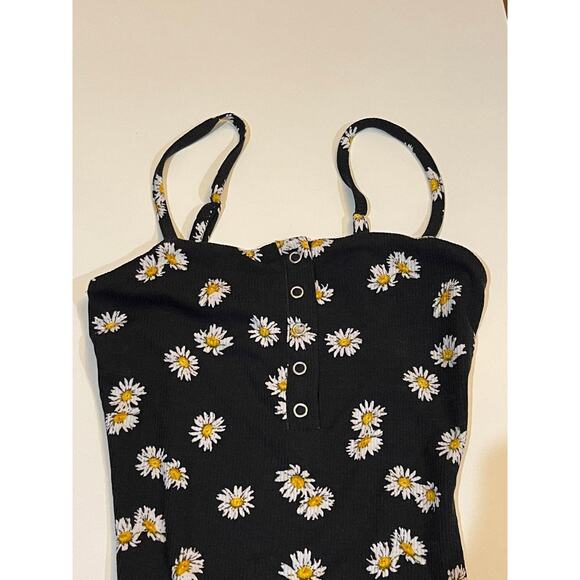 Beautiful XS Bodysuit For Coming Summer - Picture 4 of 9